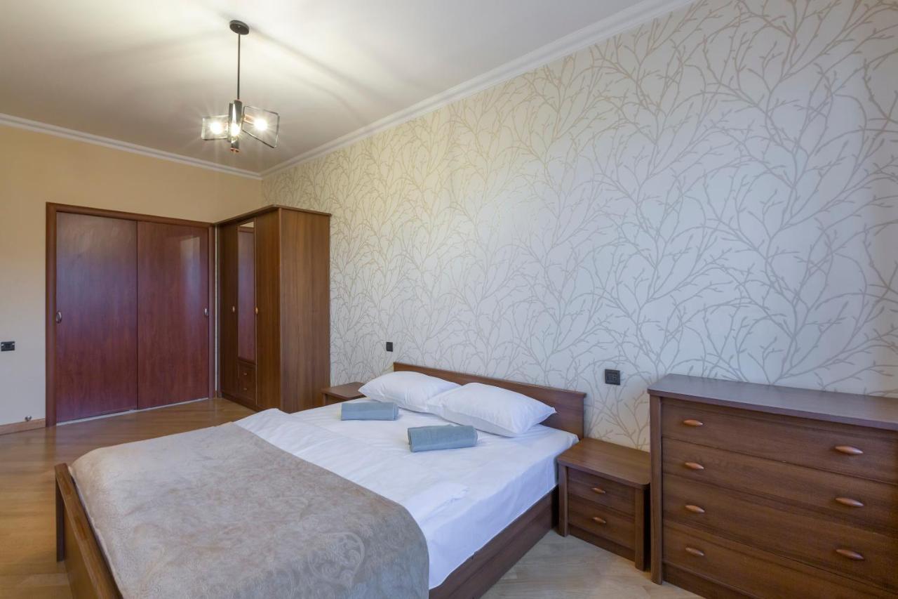 Umba Apartment N4 - Balcony And Mount Ararat View Yerevan Ngoại thất bức ảnh